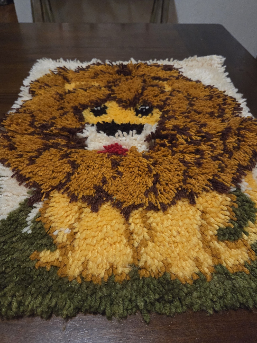 Vintage latch hook lion Leo Rug Wall Hanging

 1970
